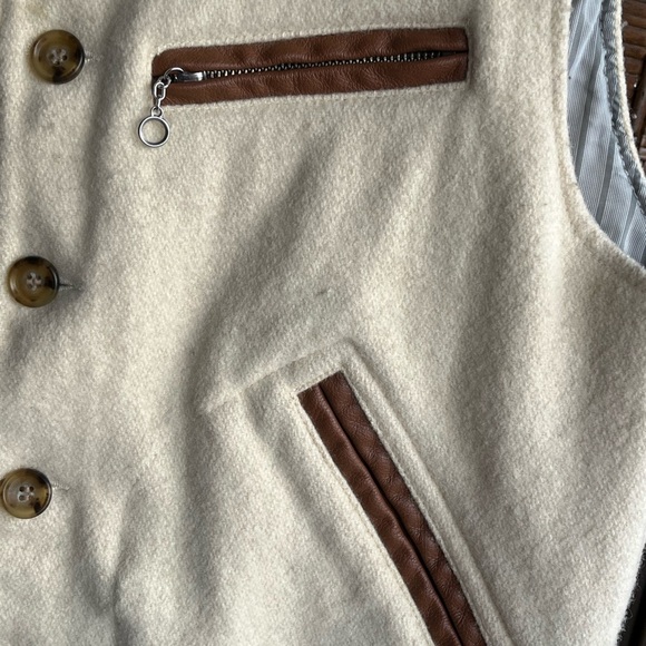 True Measure Men’s Medium Wool and Leather Letterman  Vest Athletic - Picture 3 of 6